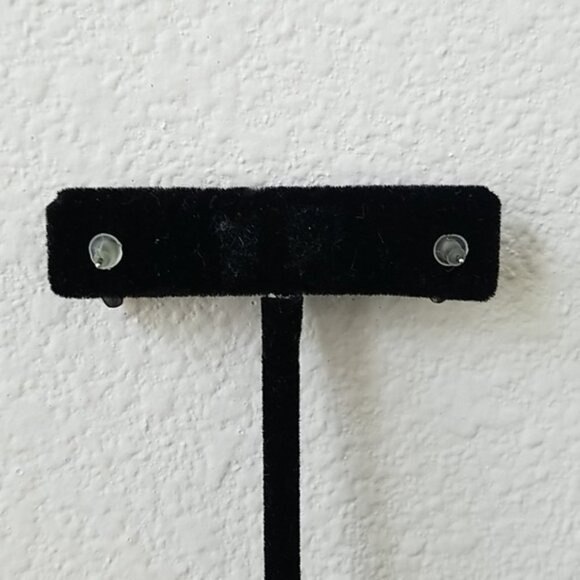 Sterling Silver & Pearl Earrings - Picture 3 of 7